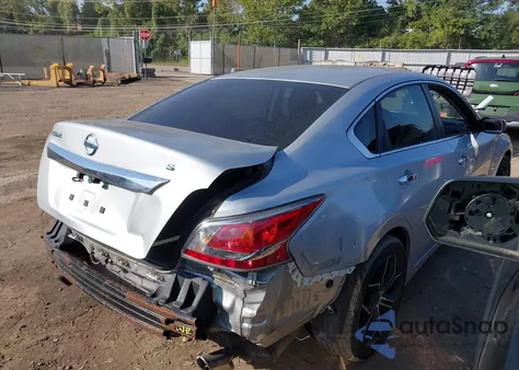 2015 Nissan Altima 2.5/2.5 S/2.5 Sl/2.5 Sv from USA, damaged, VIN 1N4AL3AP7FN310186